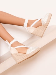 Lipsy Cream Standard Fit Closed Toe Ankle Tie Mid Heel Espadrille Summer Sandals - Image 2 of 5