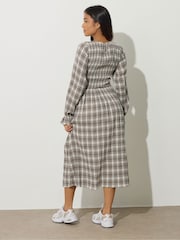PixieGirl Petite Grey Check Shirred Long Sleeve Midi Dress - Image 3 of 5