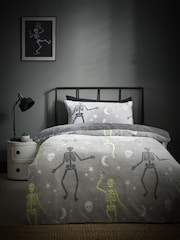Catherine Lansfield Grey Halloween Skeleton Fleece Duvet Cover Set - Image 3 of 5