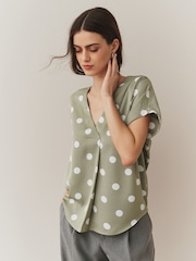 Green/White Polka Dot - Κοντομάνικο Λαιμόκοψη V Μπλούζα - Εικόνα 1 του 7