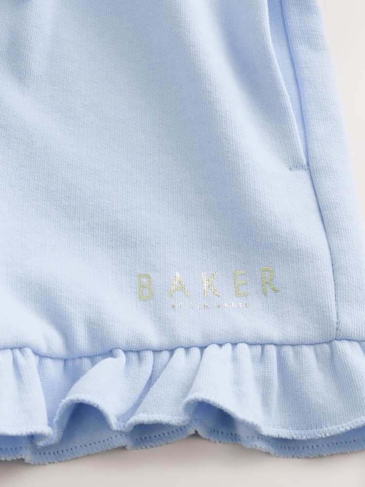 Baker by Ted Baker 2 件式超大版型背面圖案 T 裇及褶邊短褲套裝 - 圖片 13/13 Baker by Ted Baker 2 件式超大版型背面圖案 T 裇及褶邊短褲套裝 - 圖片 13/13