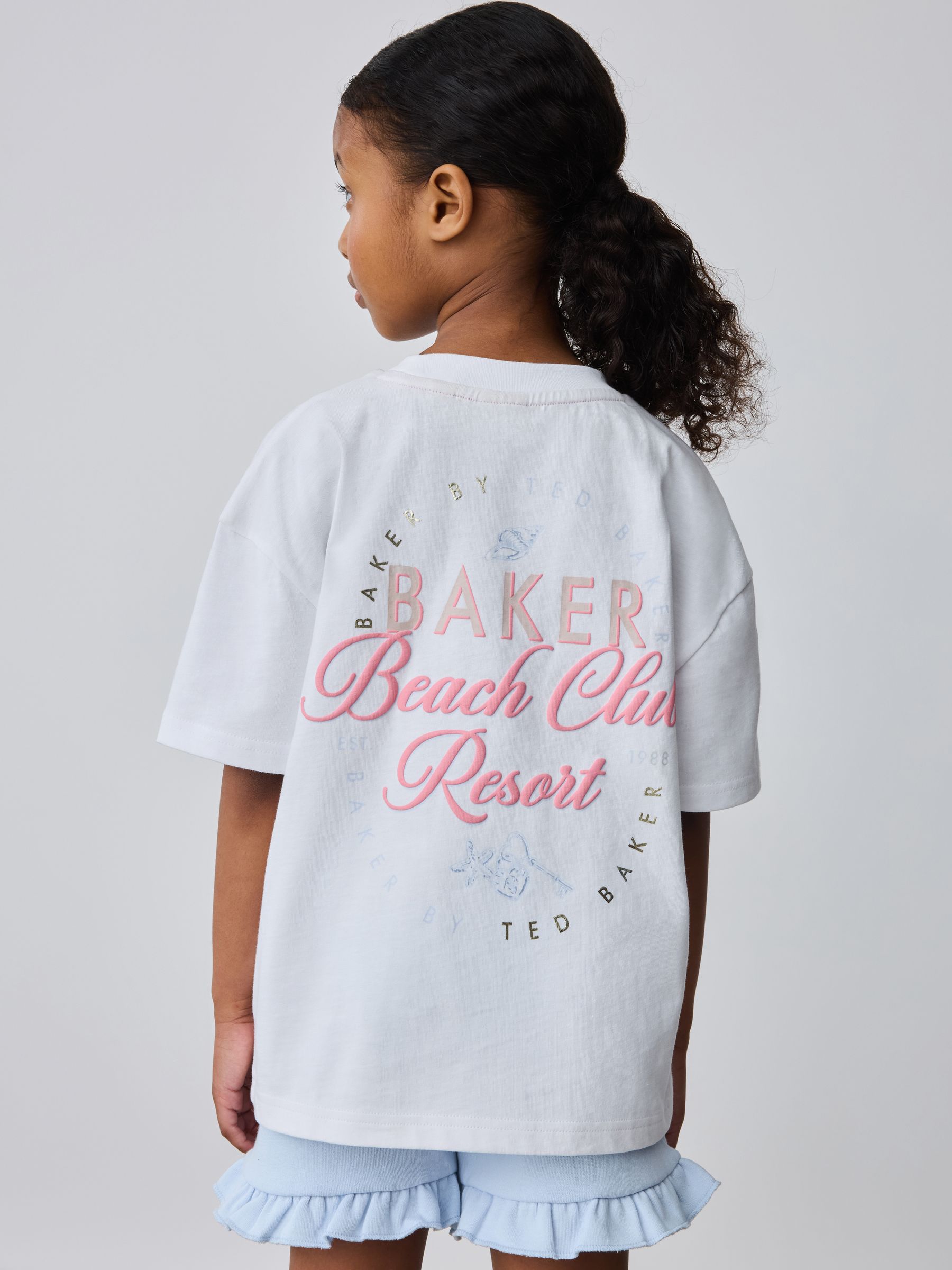 Next：日本 Baker by Ted Baker オーバーサイズ バックグラフィック T