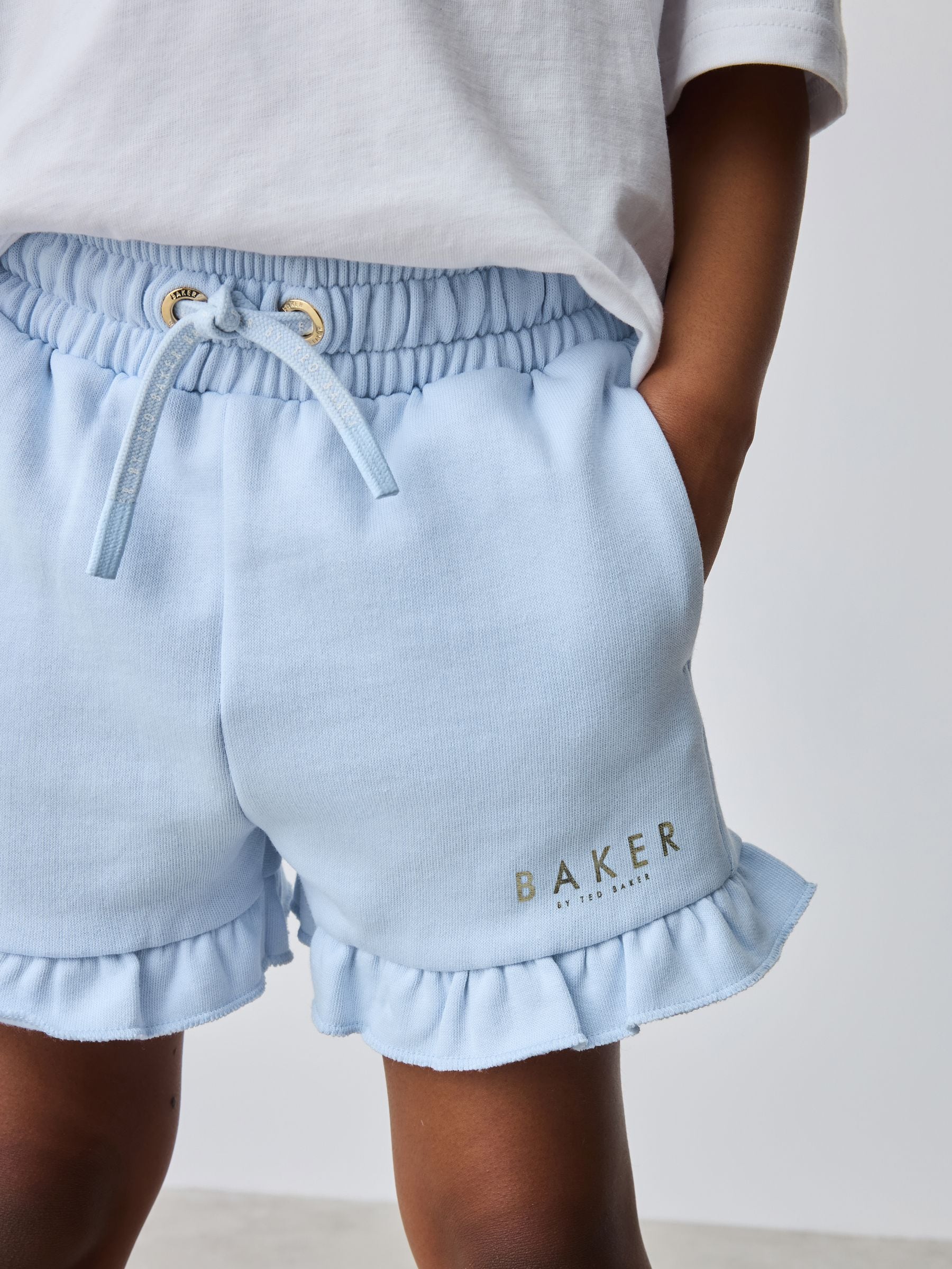 Next：日本 Baker by Ted Baker オーバーサイズ バックグラフィック T