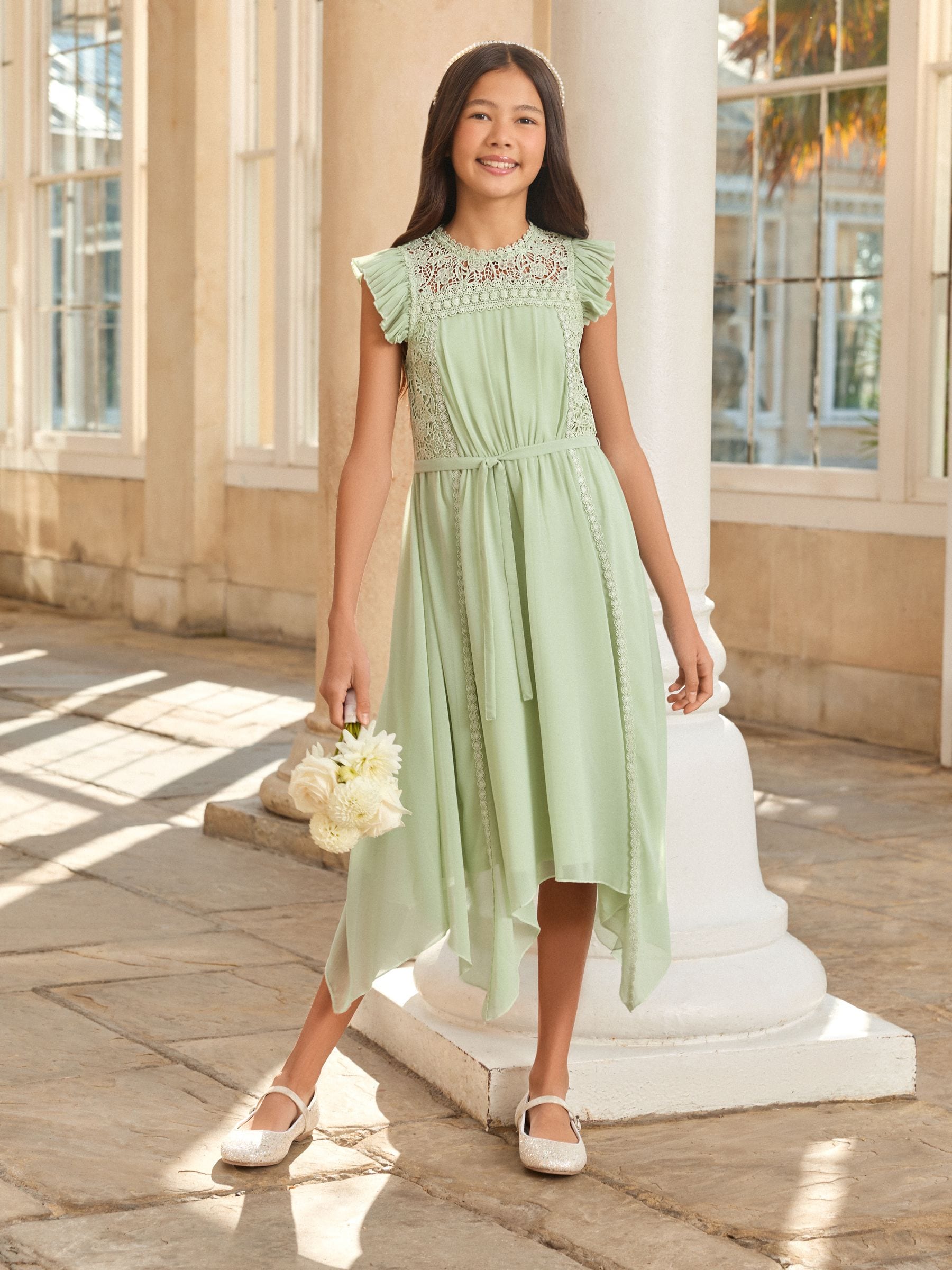 Girls Lipsy Sage Green Lace Front Flutter Sleeve Occasion Dress (5-16yrs) 5 Years Girls Lipsy Sage Green Lace Front Flutter Sleeve Occasion Dress (5-16yrs) 5 Years