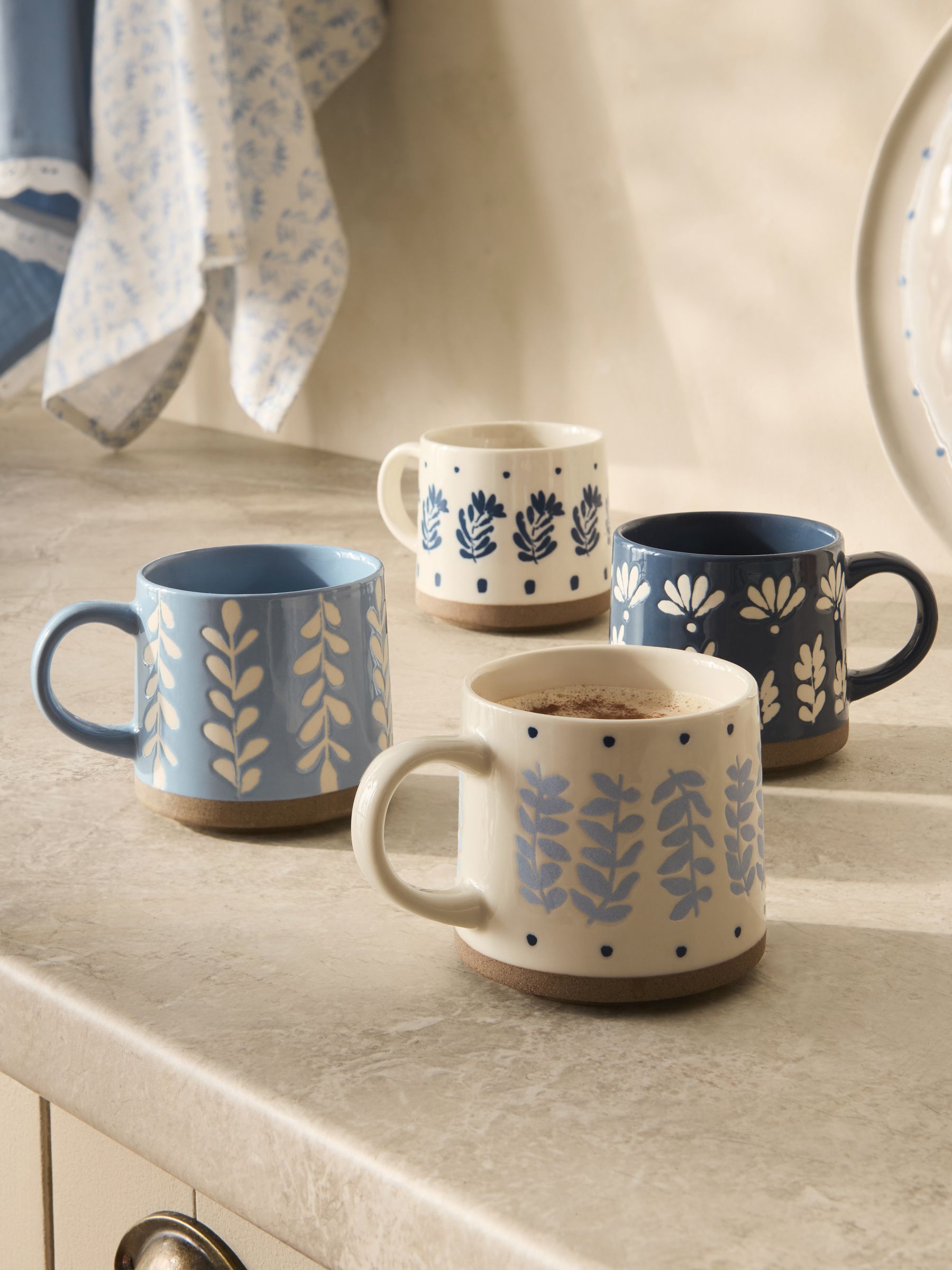 NEXT Alice Mugs - Thumbnail 3