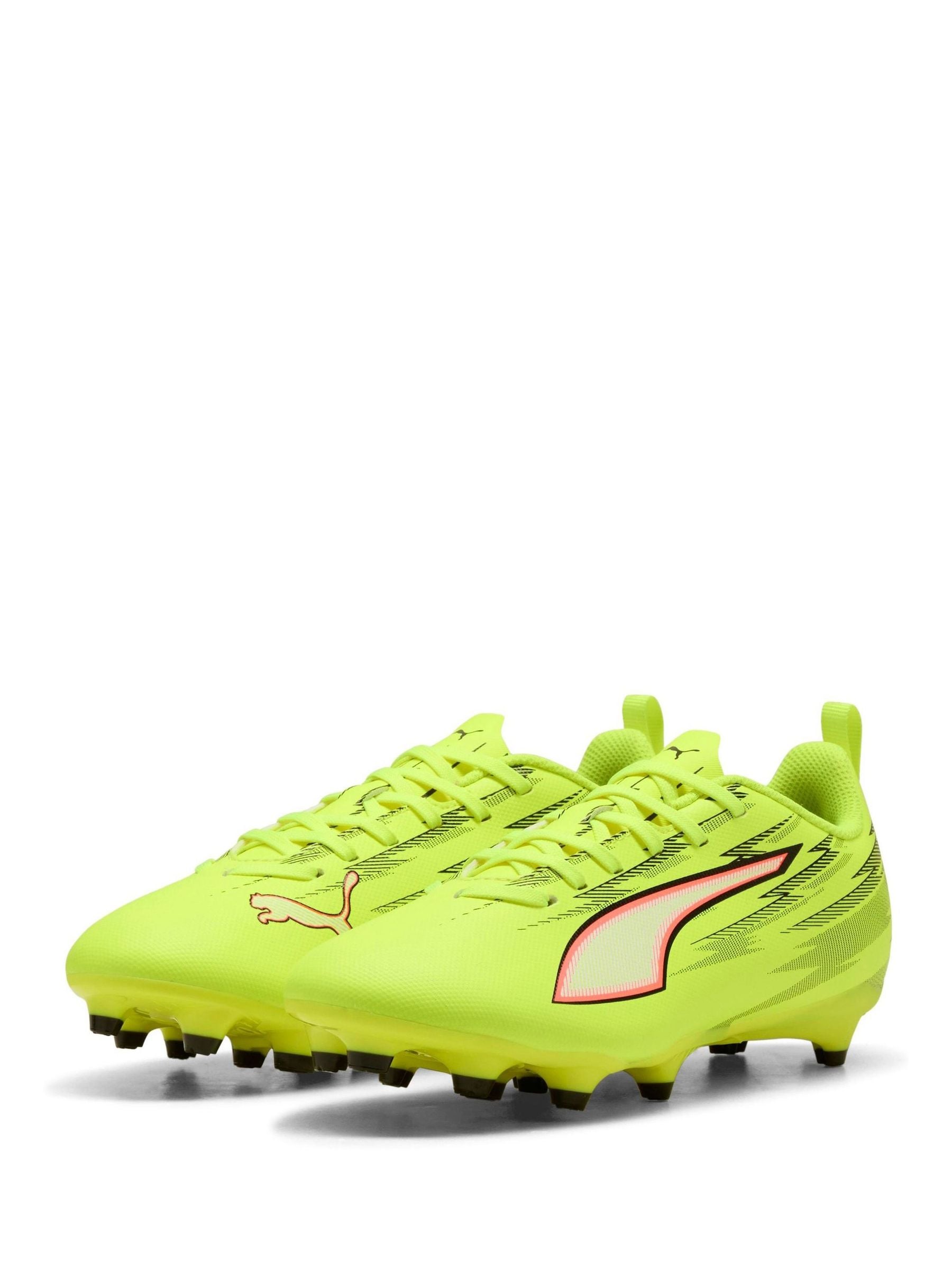 Next：日本 イエロー - Puma ウルトラ 6 プレイ ファームグラウンド