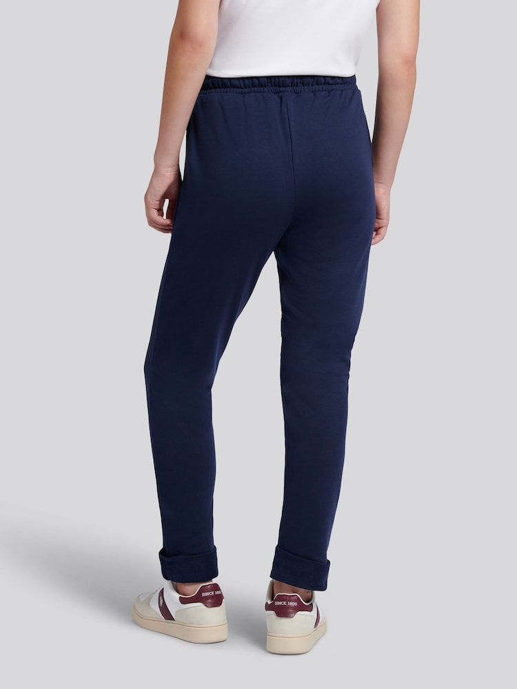 أزرق - بنطلون رياضي نسائي بحافة مطوية مزين برسمة فارسين من U.S. Polo Assn. - صورة 2 من 7 أزرق - بنطلون رياضي نسائي بحافة مطوية مزين برسمة فارسين من U.S. Polo Assn. - صورة 2 من 7