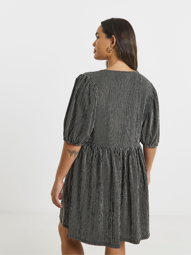 Simply Be Black Textured Jersey Striped Skater Dress - Image 2 of 4 Simply Be Black Textured Jersey Striped Skater Dress - Image 2 of 4