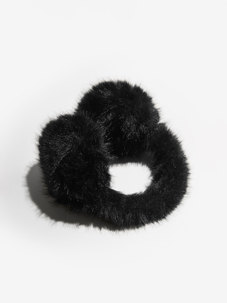 أسود - Lipsy Cosy Faux Fur Ear Muffs - صورة 4 من 4 أسود - Lipsy Cosy Faux Fur Ear Muffs - صورة 4 من 4