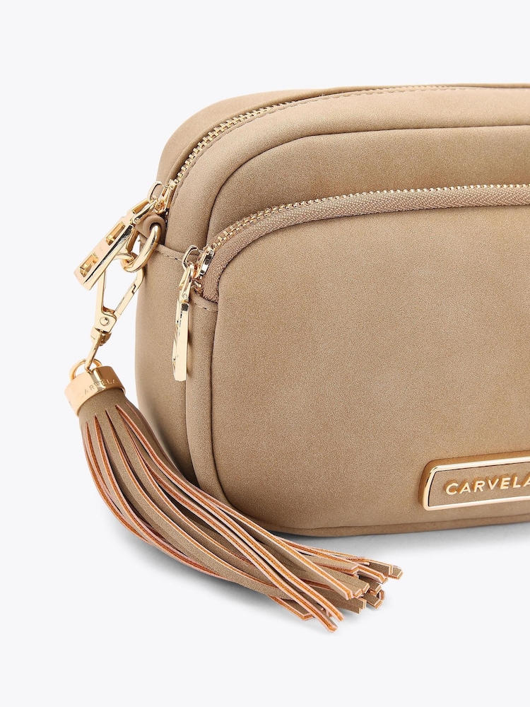 בצבע חום בהיר - Carvela תיק עם רצועה צולבת, דגם Como - תמונה 5 מתוך 5 בצבע חום בהיר - Carvela תיק עם רצועה צולבת, דגם Como - תמונה 5 מתוך 5