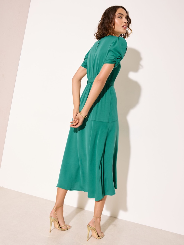 Friends Like These Khaki Green Petite Ruched Short Sleeve Belted Midi Dress - Image 4 of 4