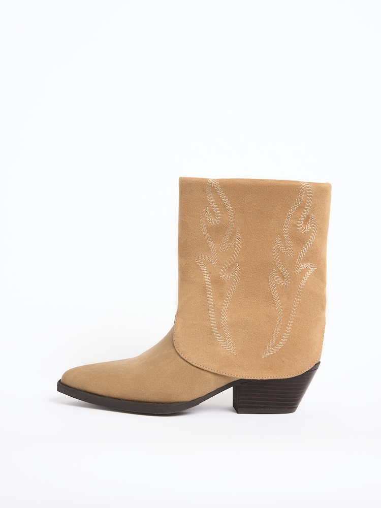 Lipsy Sand Faux Suede Sand Gator Ankle Western Boots - Image 5 of 5