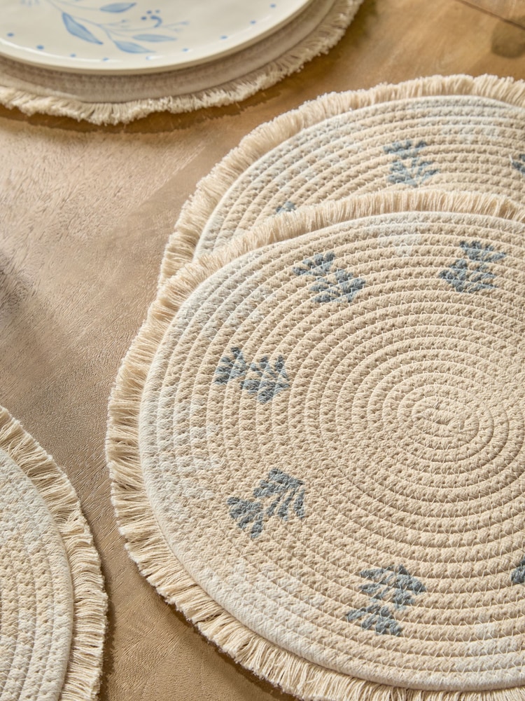Set of 4 Blue Alice Printed Placemats - Image 2 of 3