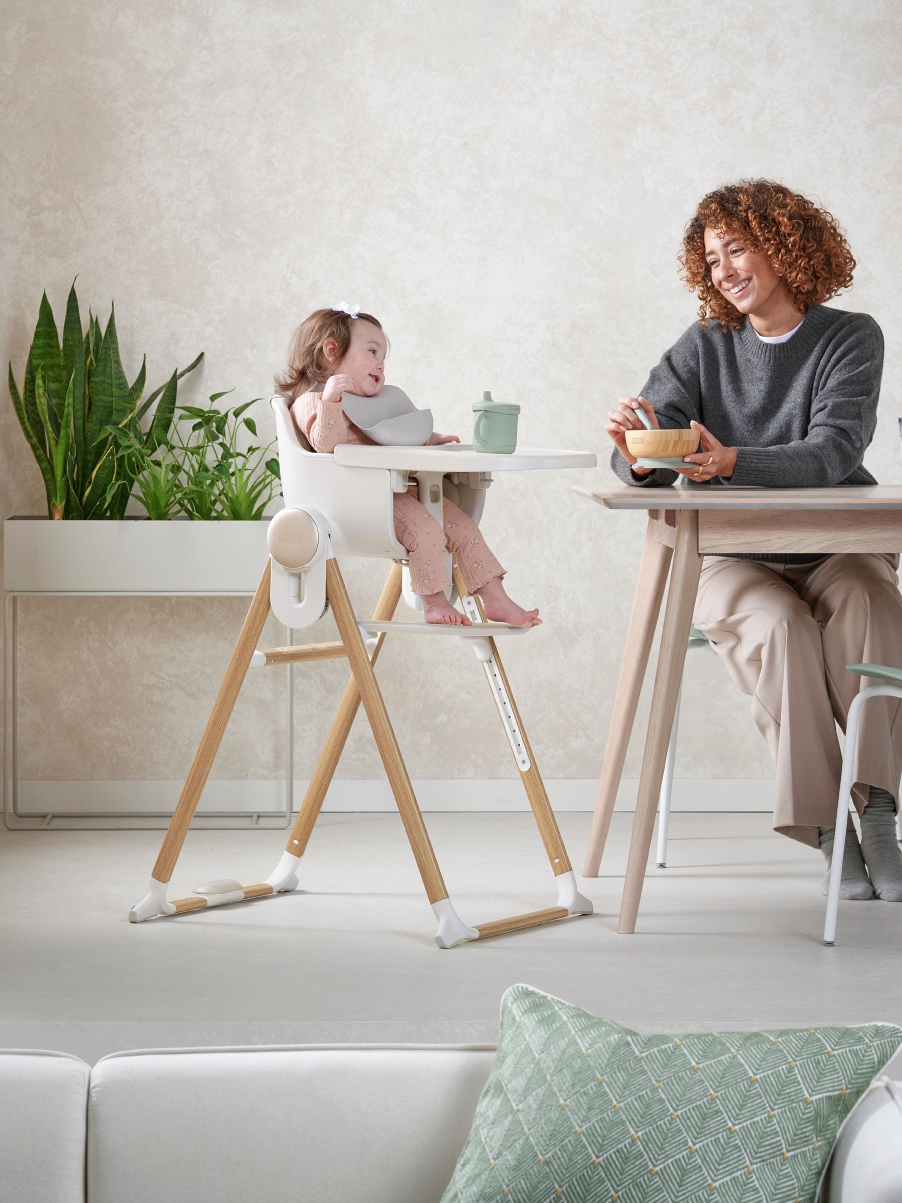 Mamas & Papas Eno Highchair - Cashmere (Up to 3 Years) | Adjustable Multi-Position Tray, Wipe-Clean Padded Seat, Secure 5-Point Safety Harness, Compact Fold Design - Image 4