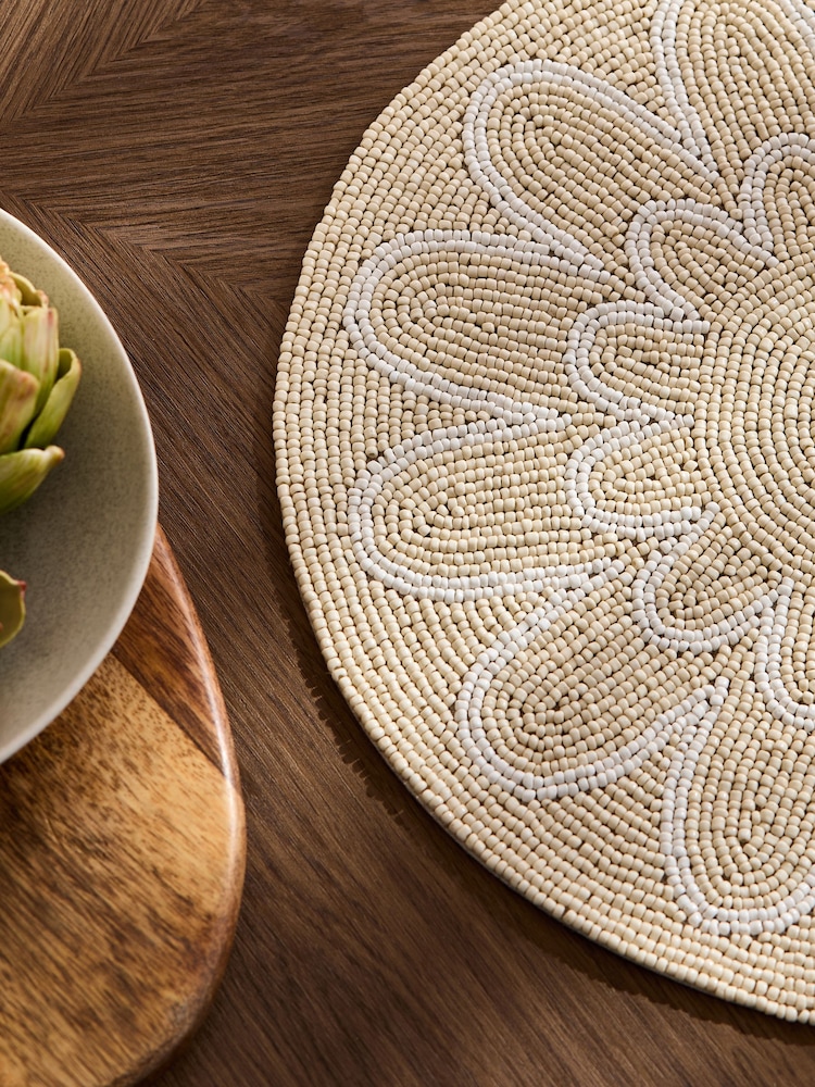 Set of 2 Natural Beaded Scallop Placemats - Image 2 of 3 Set of 2 Natural Beaded Scallop Placemats - Image 2 of 3