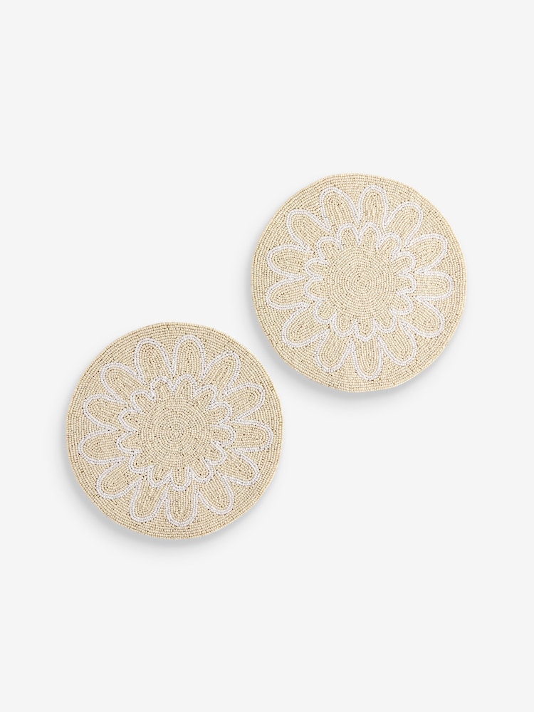 Set of 2 Natural Beaded Scallop Placemats - Image 3 of 3 Set of 2 Natural Beaded Scallop Placemats - Image 3 of 3