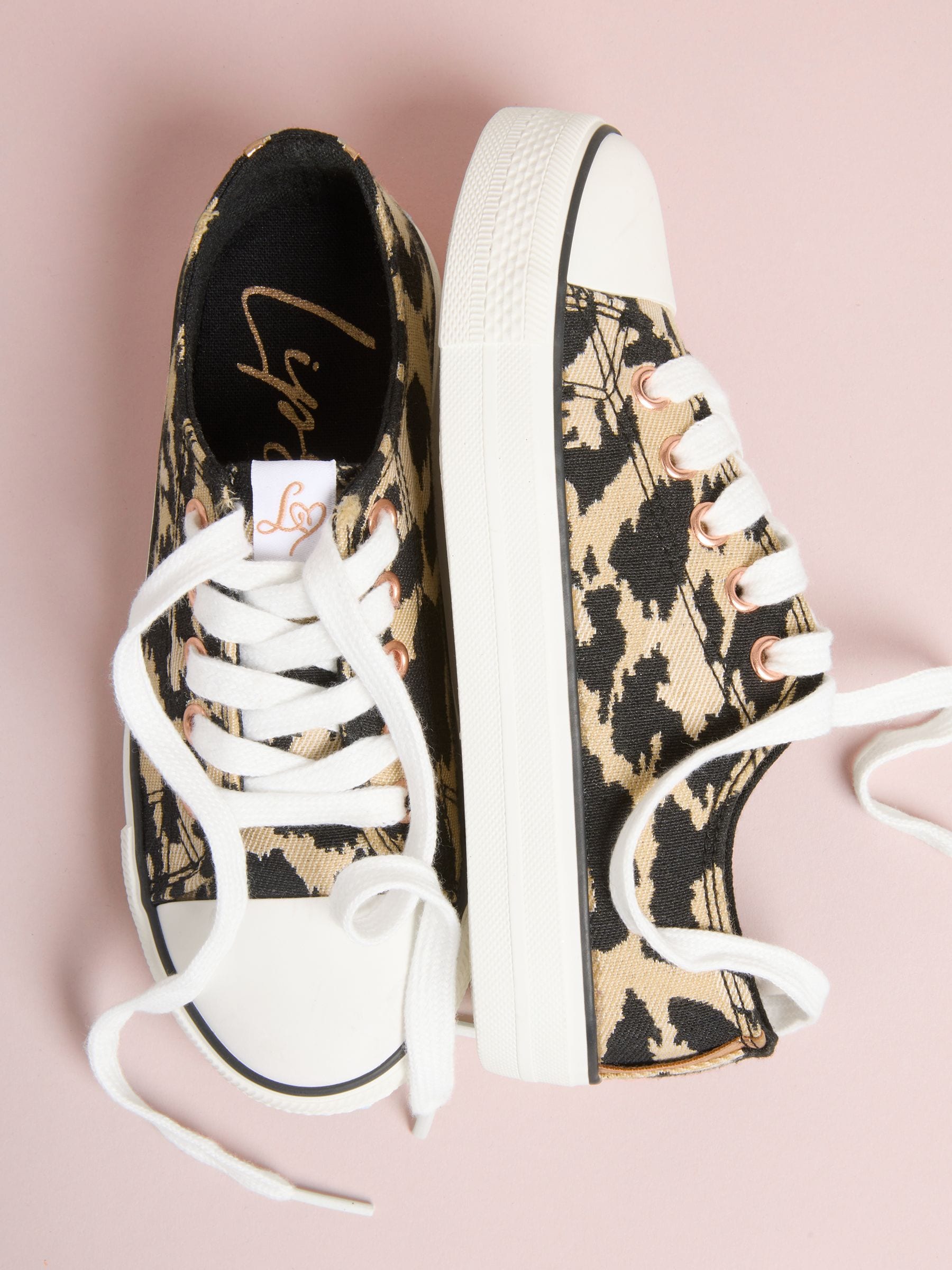 トップス psy Cumpără Neutru cu imprimeu leopard - Lipsy Low Top Cu șireturi