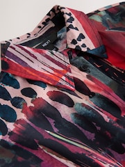 Red Abstract Print - Short Sleeve Cinched Waist Midi Shirt Dress - صورة 7 من 7