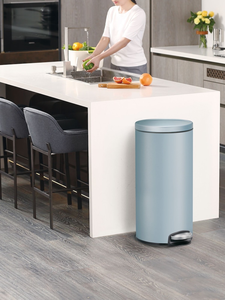 Eko Titanium Blue Eva Sensor Bin 30L - Image 1 of 4 Eko Titanium Blue Eva Sensor Bin 30L - Image 1 of 4