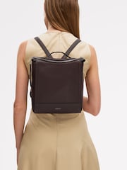 Radley Small Oak Street Zip Top Brown Backpack - Imagen 5 de 5