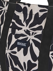 Regatta Black Boulder Beach Bag - Image 4 of 5