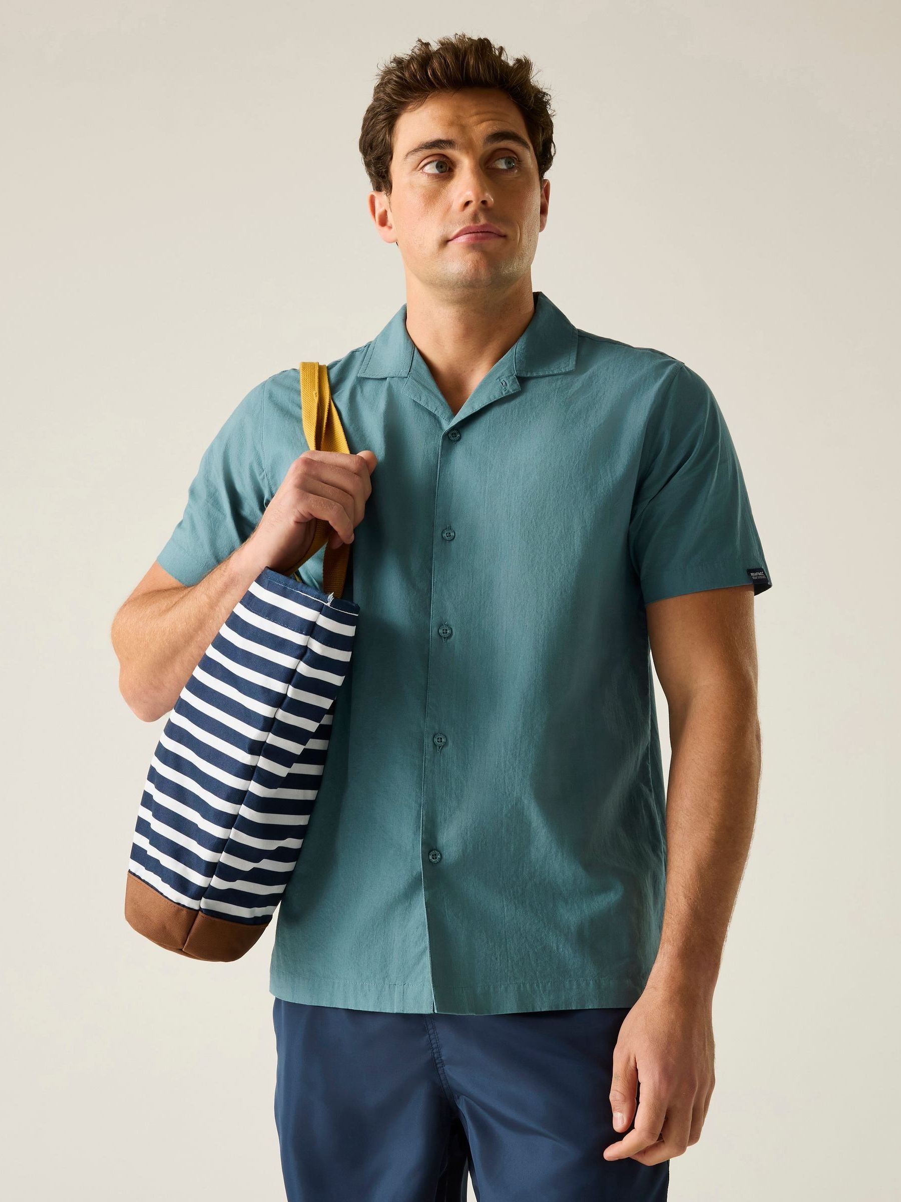 Regatta Men's Blue Hadlin Lightweight Shirt in Size 3XL, Sports Direct - Image 5