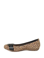 Gabor Rosta Ballerina Suede Shoes - Image 2 of 5