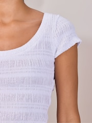 White Texture Short Sleeved Scoop Neck Top - Image 4 of 4