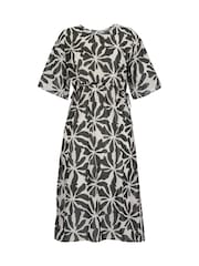 Regatta Black Avorno Cover-Up - Image 7 of 9