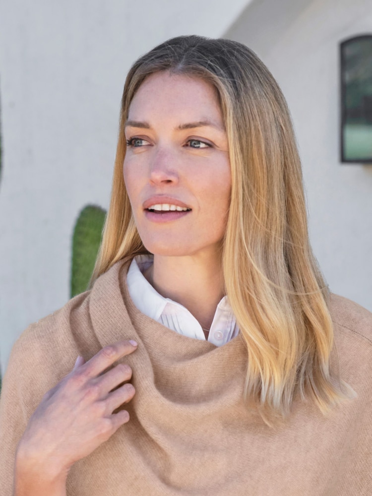 Pure Collection Cashmere Gassato Poncho - Image 3 of 3