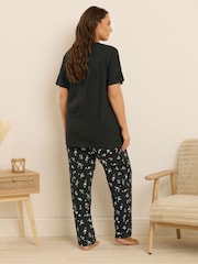 Yours Curve Black Starry Night Short Sleeve Wide Leg Pyjamas Set - Image 3 of 5