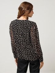 M&Co Spot Print Blouse - Imagem 4 de 6