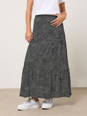 M&Co Petite Maxi Skirt - Imagen 1 de 5