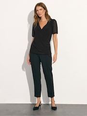 M&Co Short Mesh Sleeve Wrap Top - Imagem 2 de 5