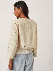 Monsoon Calista Cutwork Cropped Jacket - Imagem 4 de 4
