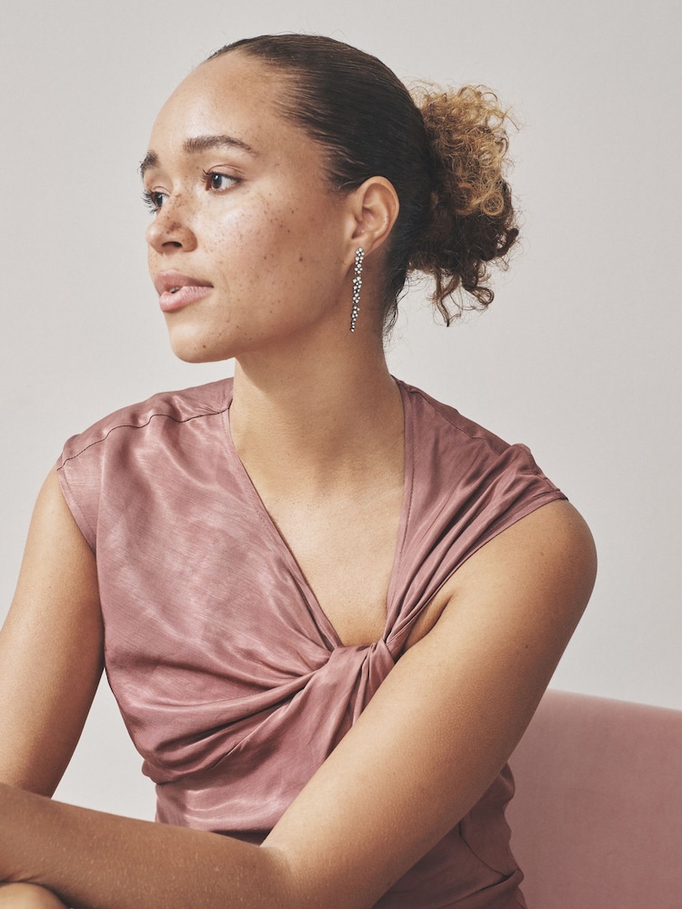 Kovinska - Cluster Drop Earrings - Slika 1 iz 5