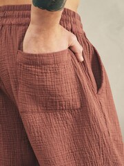 Navy/ Grey/ Rust - מארז של 3 זוגות מכנסיים קצרים מבד גאזה - תמונה 13 מתוך 14