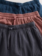 Navy/ Grey/ Rust - מארז של 3 זוגות מכנסיים קצרים מבד גאזה - תמונה 8 מתוך 14