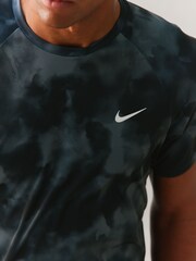 Nike Black Tie Dye Print Short Sleeve Rash Vest - Image 4 of 5