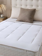 Silentnight White Wool Mattress Topper - Image 1 of 9