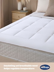 Silentnight White Wool Mattress Topper - Image 5 of 9