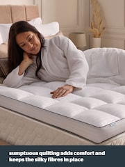 Silentnight White Hotel Collection 10m Topper - Image 5 of 10