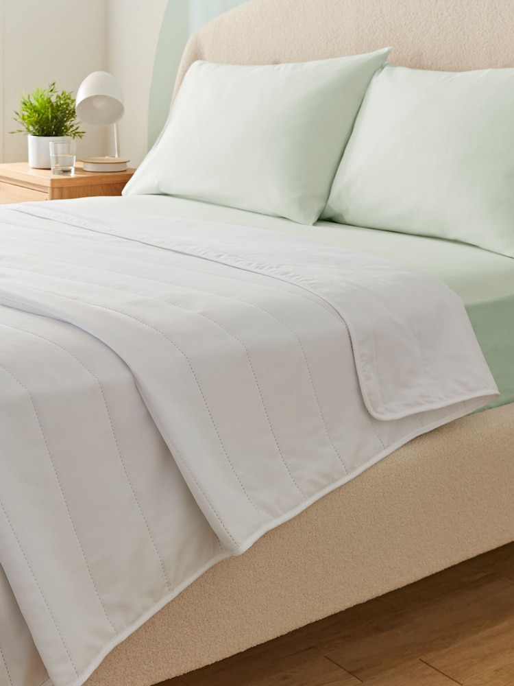 Silentnight Summer Breeze Duvet 1.0 Tog - Image 1 of 9
