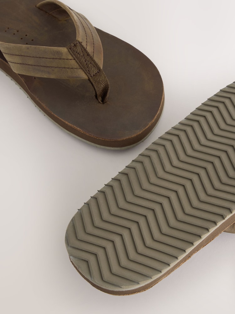 Brown Leather Flip Flops - Image 5 of 5 Brown Leather Flip Flops - Image 5 of 5