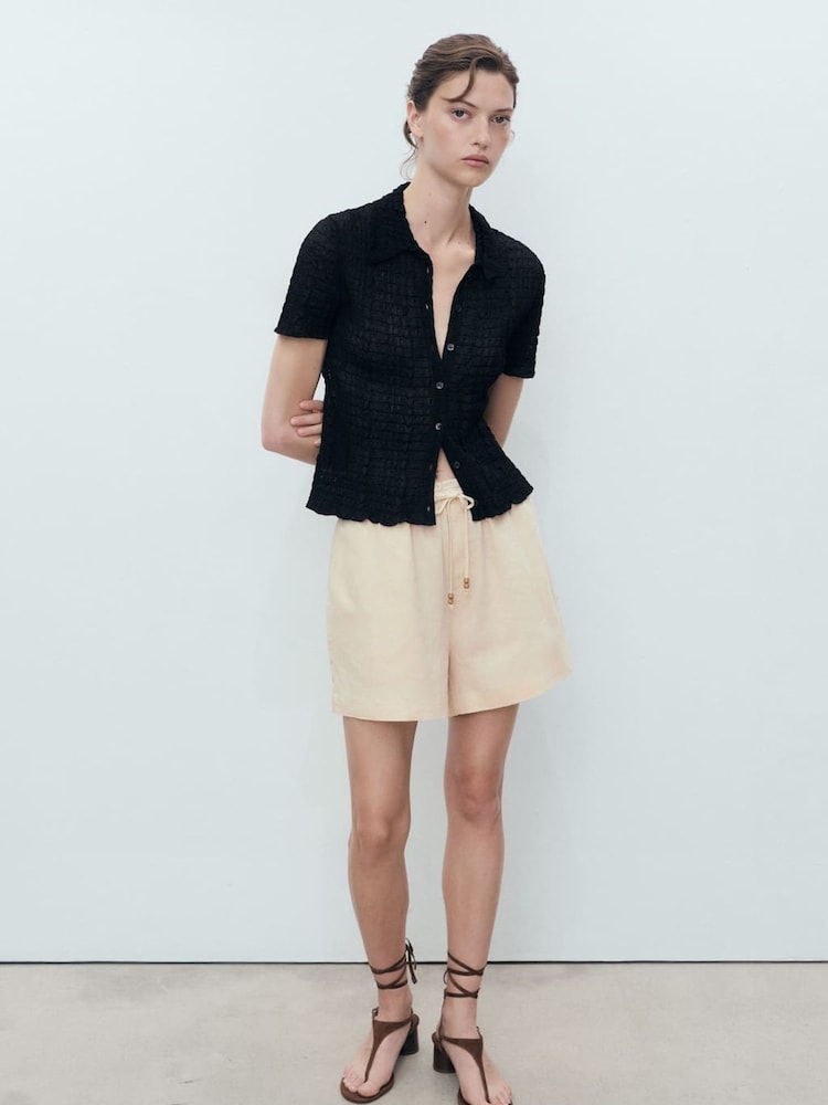 Mango Cream Straight-Fit Linen Shorts With Drawstring - Image 1 of 7 Mango Cream Straight-Fit Linen Shorts With Drawstring - Image 1 of 7