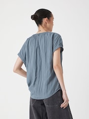 Hush Gathered Crew Neck Short Sleeve Top - صورة 4 من 5
