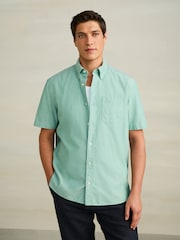 Green Short Sleeve Lightweight Pocket Oxford  Shirt - Image 1 of 7