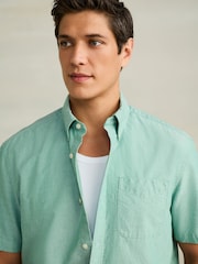 Green Short Sleeve Lightweight Pocket Oxford  Shirt - Image 4 of 7