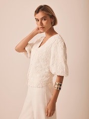 Mint Velvet Cream Embroidered Detail Top - Imagen 5 de 8