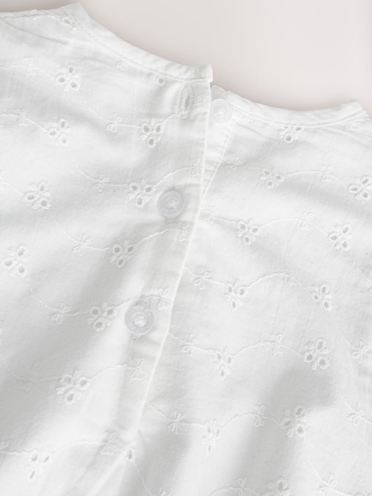 Alb - Broiderie Baby Romper (0mths-2yrs) - Imaginea 7 din 7 Alb - Broiderie Baby Romper (0mths-2yrs) - Imaginea 7 din 7